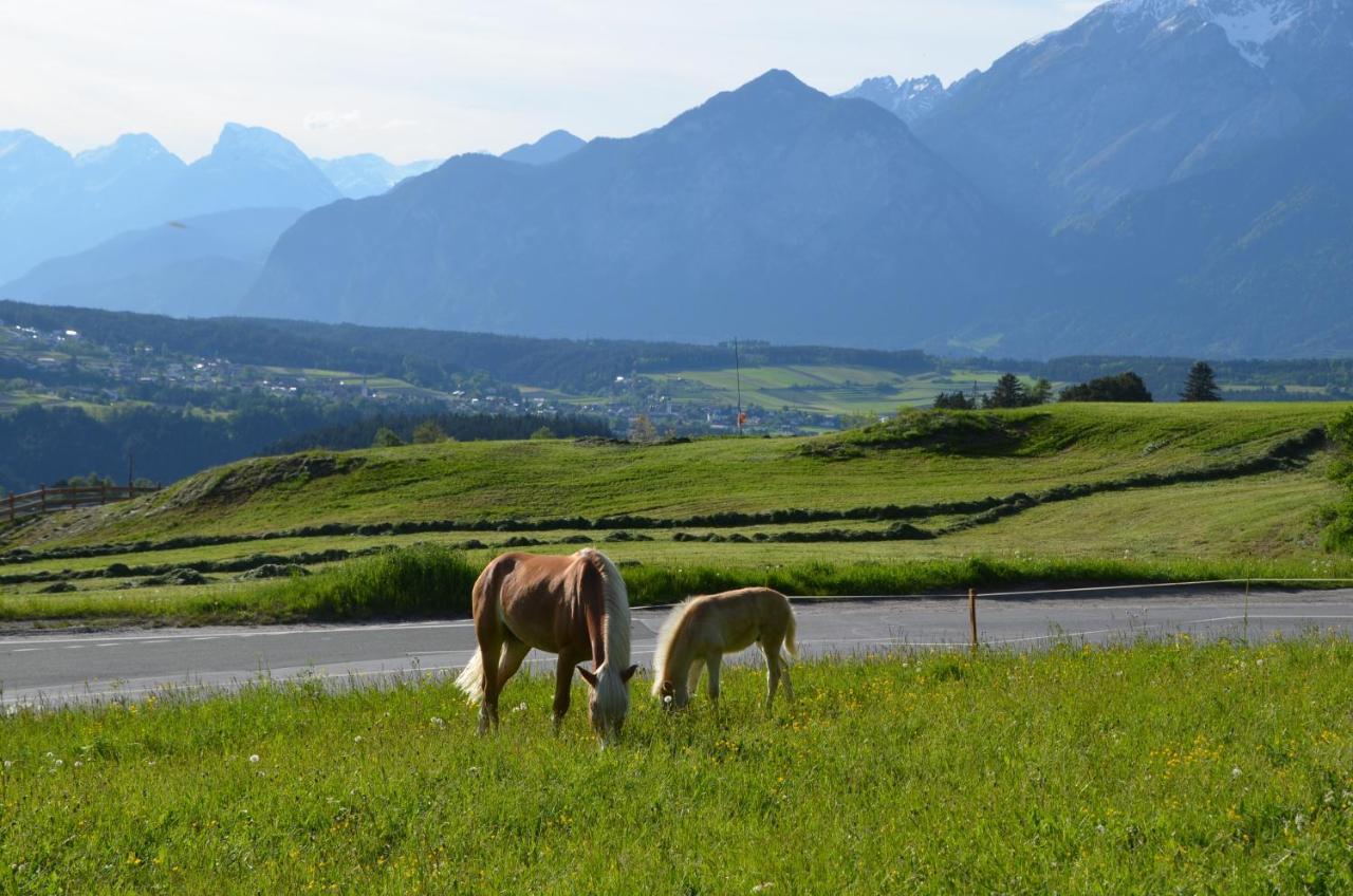 Apartment Wiesenhof - Natur & Weitblick Ueber Innsbruck - Ladestation Fuer Elektroautos Екстер'єр фото